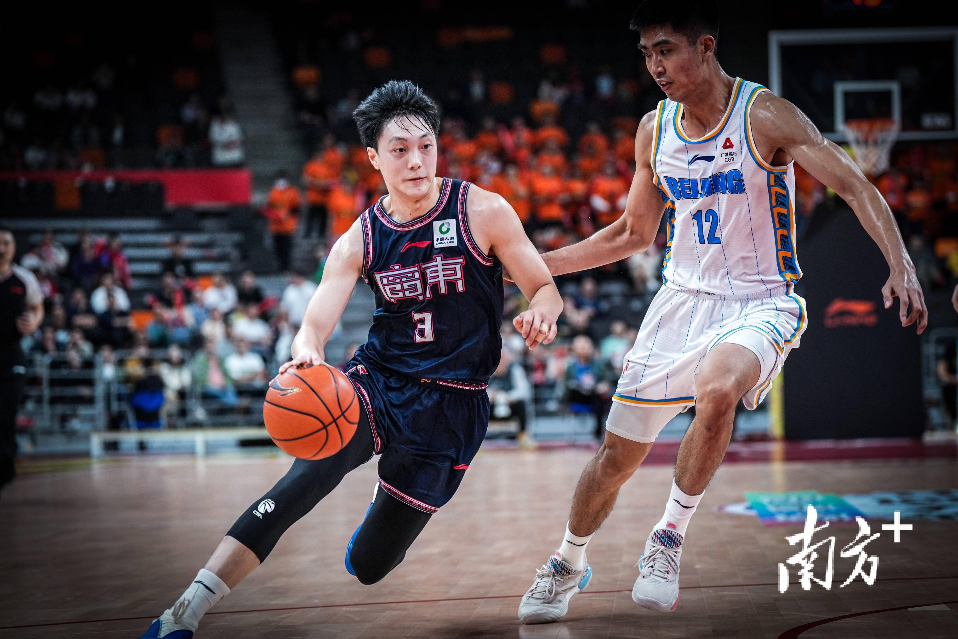 广东宏远上演惊险逆转，成功摘得胜利